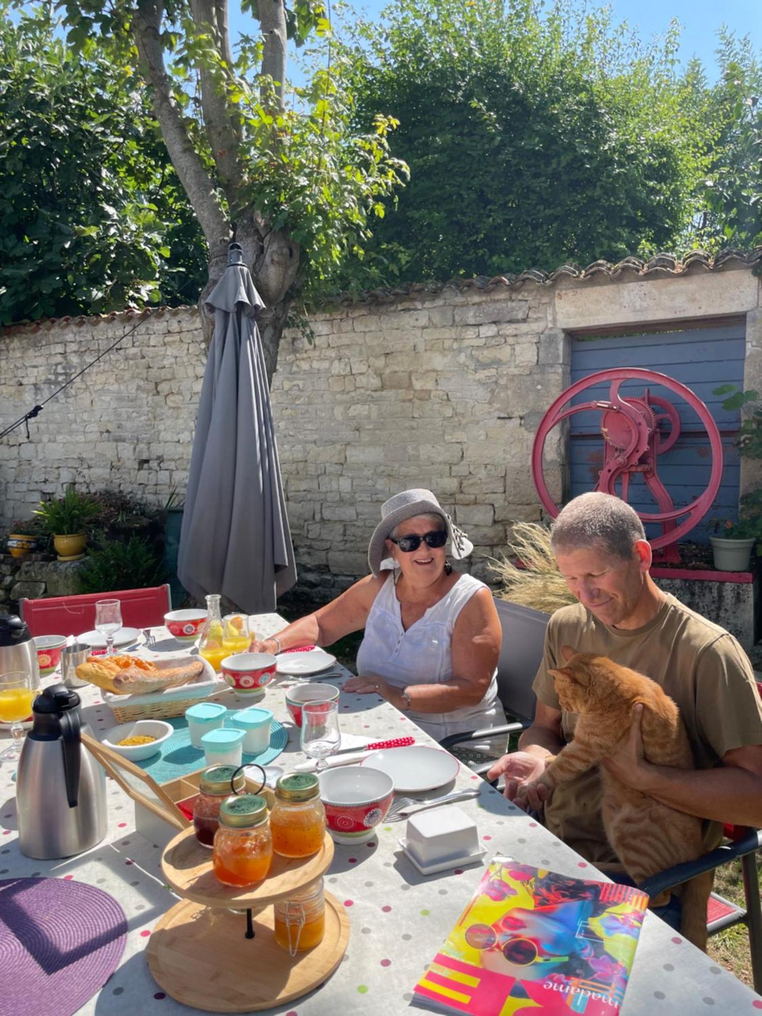 L'Escale Bed & Breakfast La Jarrie Eksteriør bilde